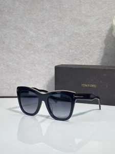 Premium Tom Ford FT0685 Fiore Sunglasses – Wholesale Distributor