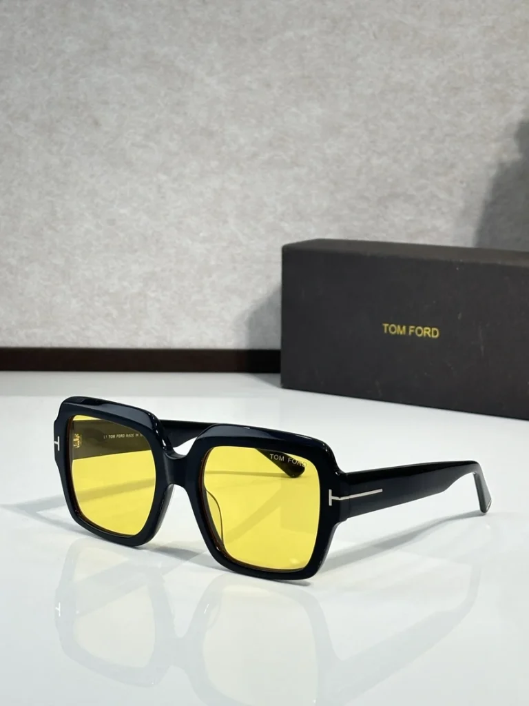 Wholesale Tom Ford FT1082 Erol Sunglasses | B2B Optical Distributor