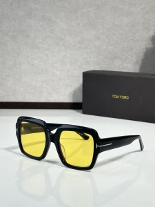 Wholesale Tom Ford FT1082 Juan Sunglasses | B2B Optical Distributor