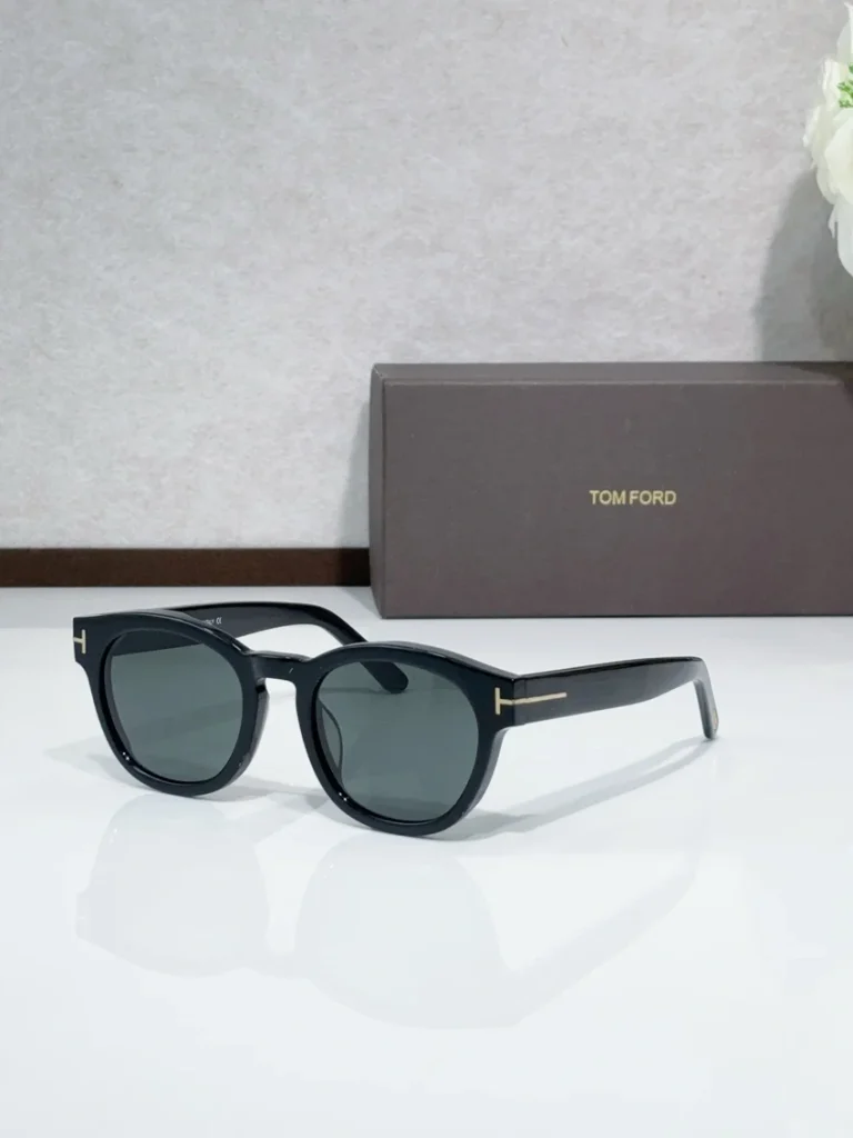 Buy Tom Ford TF0590 Sunglasses On Celebrities Wholesale | Optical Importer
