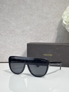 Tom Ford FT1182 59mm Rectangle Sunglasses – Wholesale Optical Frames Supplier
