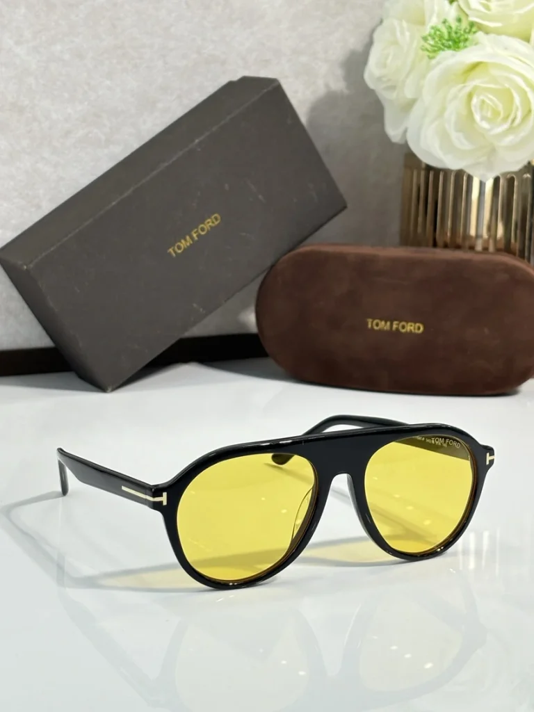 Tom Ford FT1047 Aviator Sunglasses – Wholesale Optical Frames Supplier