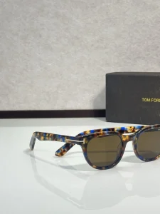 Premium Tom Ford TF5807 Fernanda Sunglasses – Wholesale Distributor