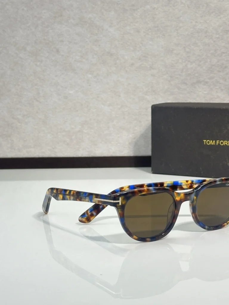 Premium Tom Ford TF5807 Fernanda Sunglasses – Wholesale Distributor