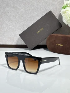 Buy Tom Ford FT0847 Women’s Sunglasses Wholesale | Optical Importer