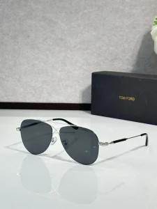 Tom Ford FT0981 Aviator Sunglasses Women for Wholesale | Optical Store Supplier