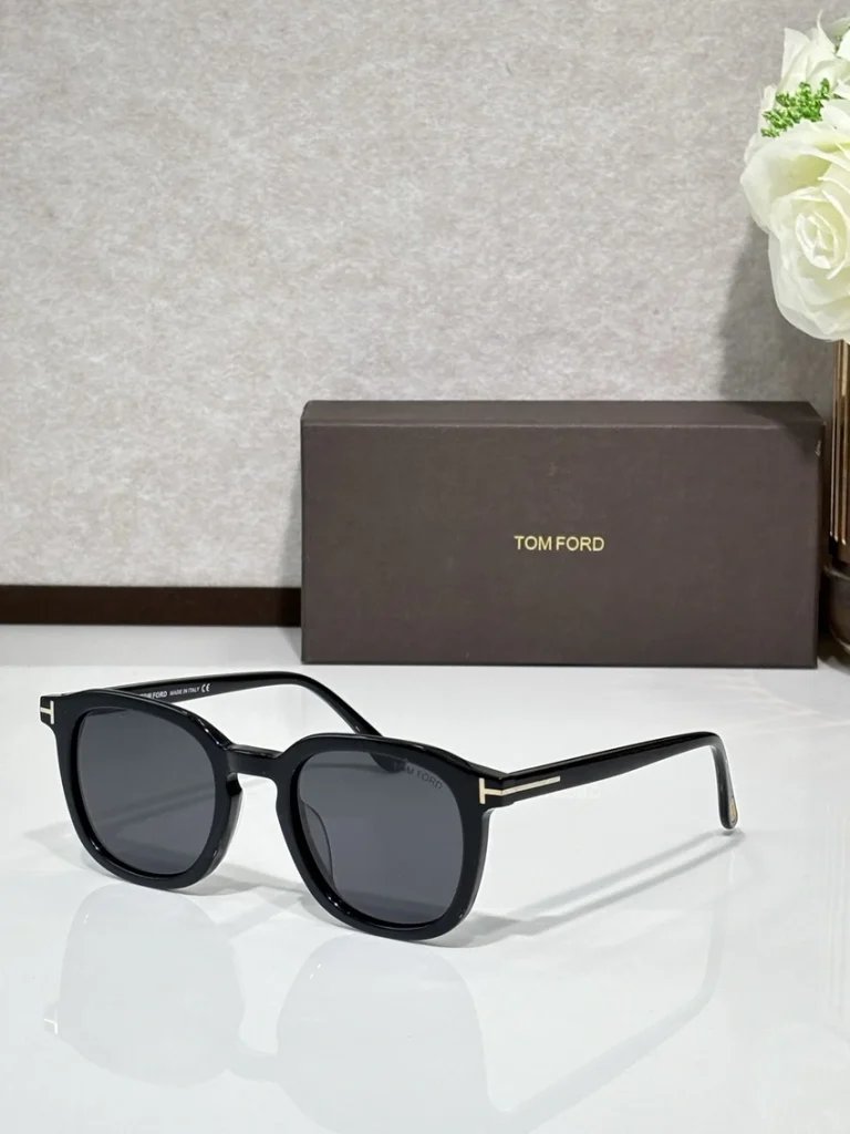 Buy Tom Ford TF0975 Square Sunglasses Wholesale | Optical Importer
