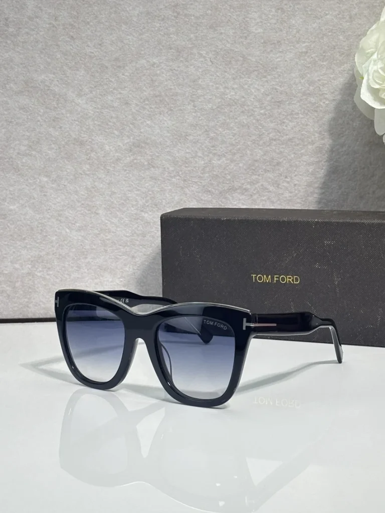 Buy Tom Ford FT0685 Prescription Sunglasses Wholesale | Optical Importer