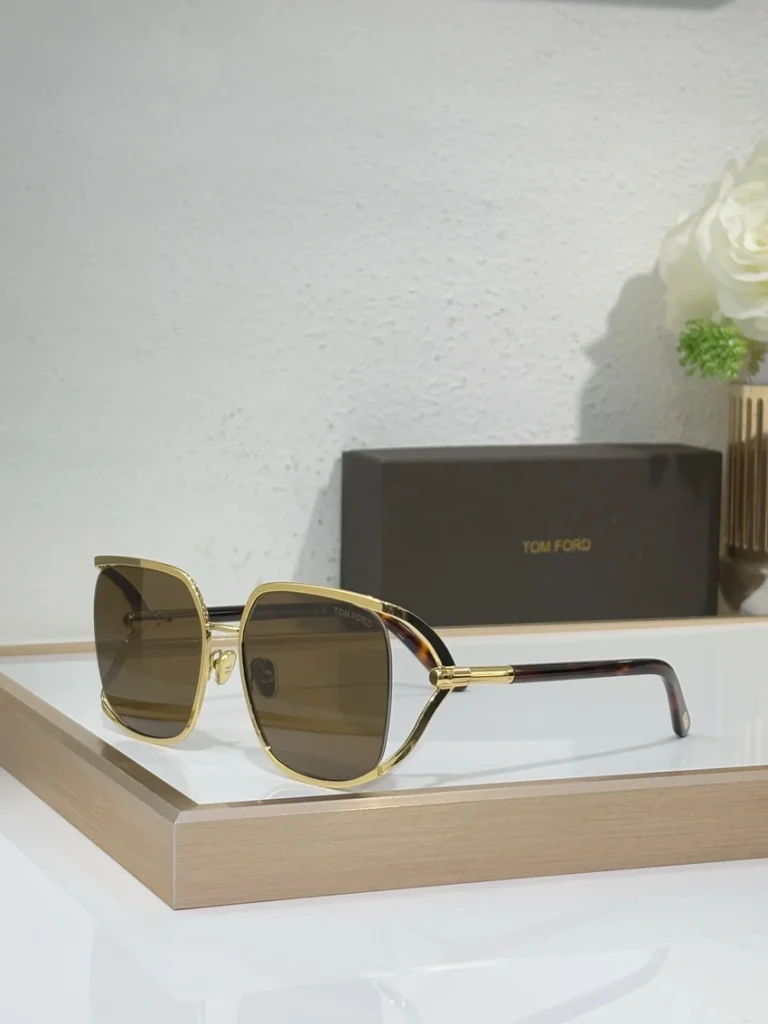 Tom Ford TF1092 Bianca Sunglasses Wholesale | Optical Retail Supplier