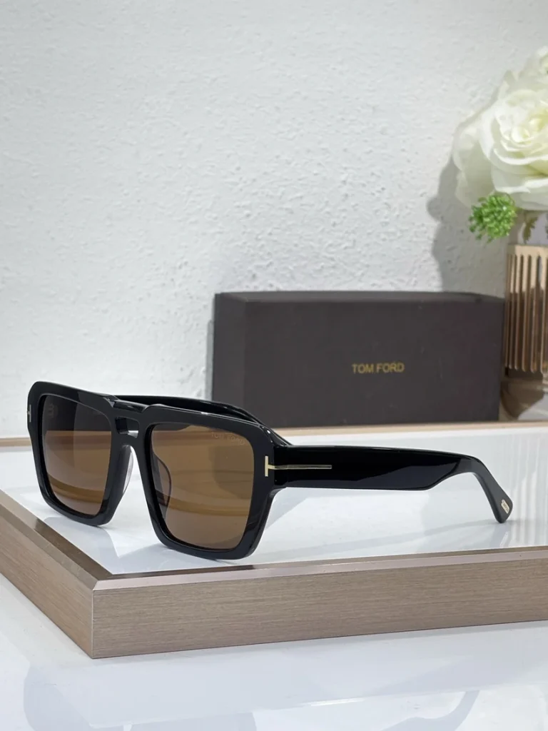 Wholesale Tom Ford FT1153 Sunglasses Unisex | B2B Optical Distributor