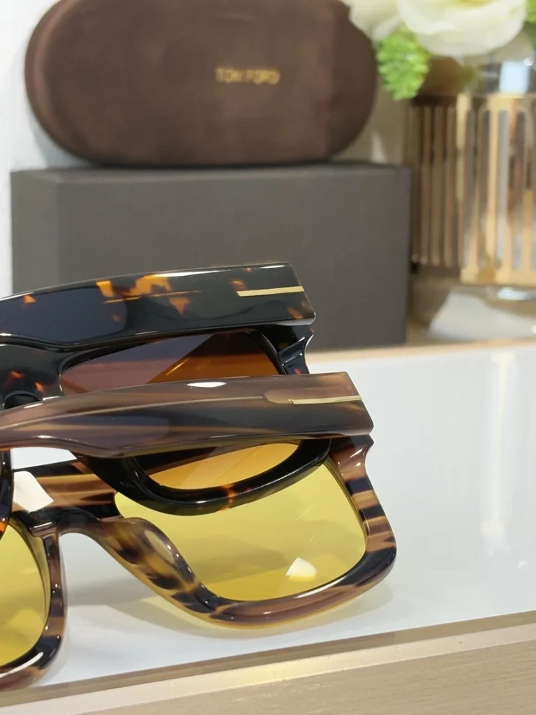 Buy Tom Ford FT0711 Sunglasses Price India Wholesale | Optical Importer