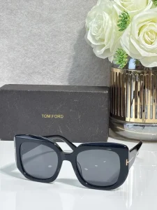 Buy Tom Ford FT1220 Women’s Aviator Sunglasses Wholesale | Optical Importer