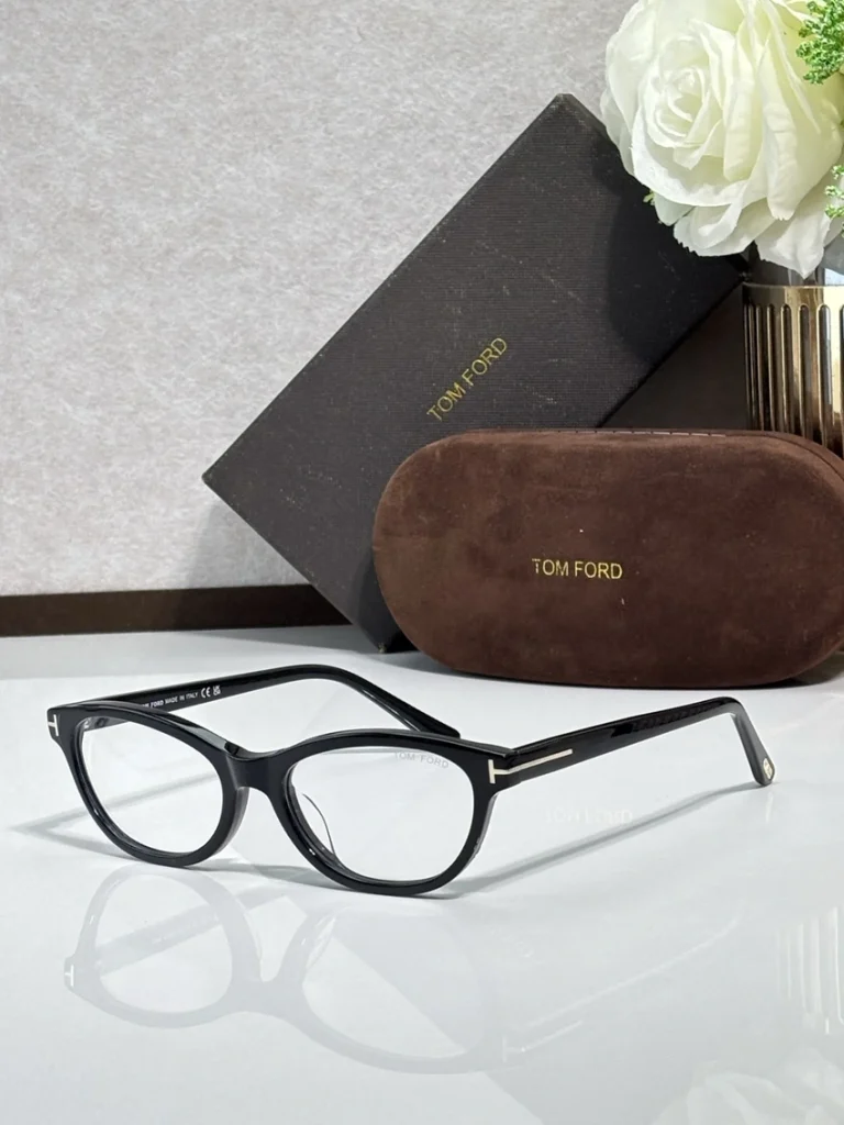 High-Quality Tom Ford TF1310 Eyeglasses – Tom Ford Perscription Glasses | Wholesale Distributor
