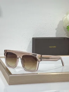 Tom Ford FT0711 Gucci Sunglasses Wholesale | Optical Retail Supplier