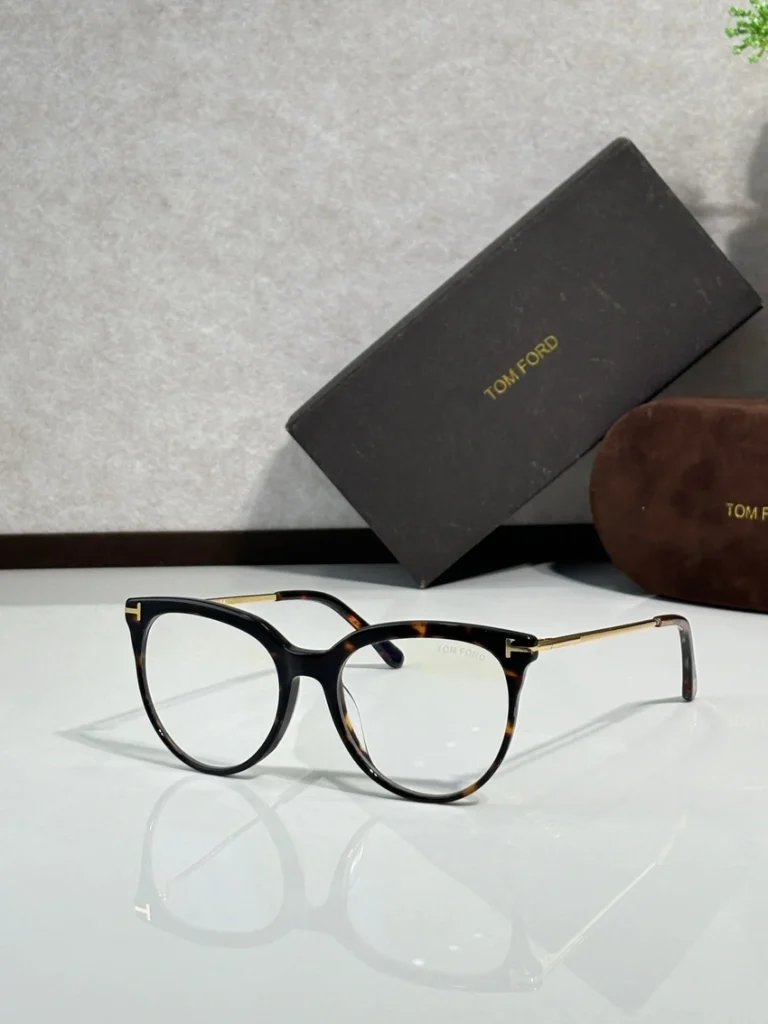 High-Quality Tom Ford FT1121 Eyeglasses – Tom Ford Men’s Eyeglass Frames | Retail Optical Partner