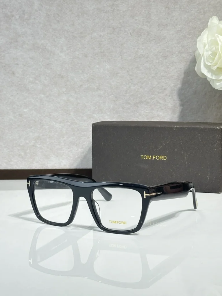 Authentic Tom Ford TF1077 Spectacle Frames – Red Tom Ford Glasses | Bulk Distributor