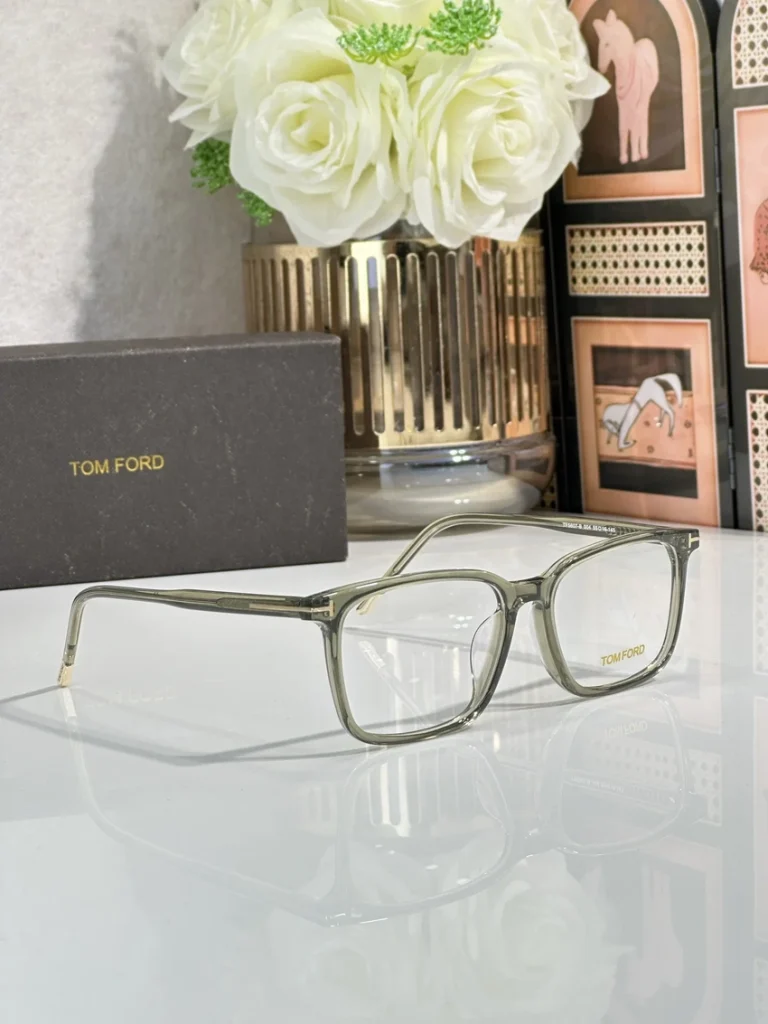 Professional Tom Ford TF5607 Prescription Frames – Tom Ford Horn Glasses | B2B Optical Supplier