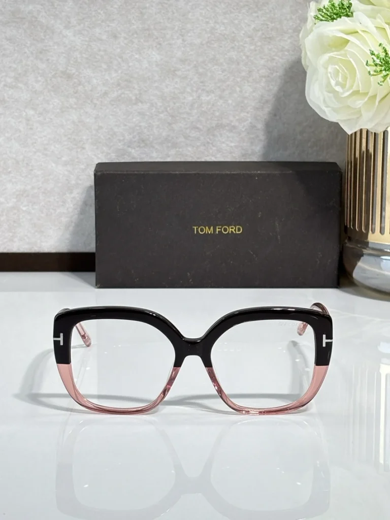 High-Quality Tom Ford FT6043 Optical Glasses – Tom Ford Tortoise Eyeglasses | B2B Optical Supplier