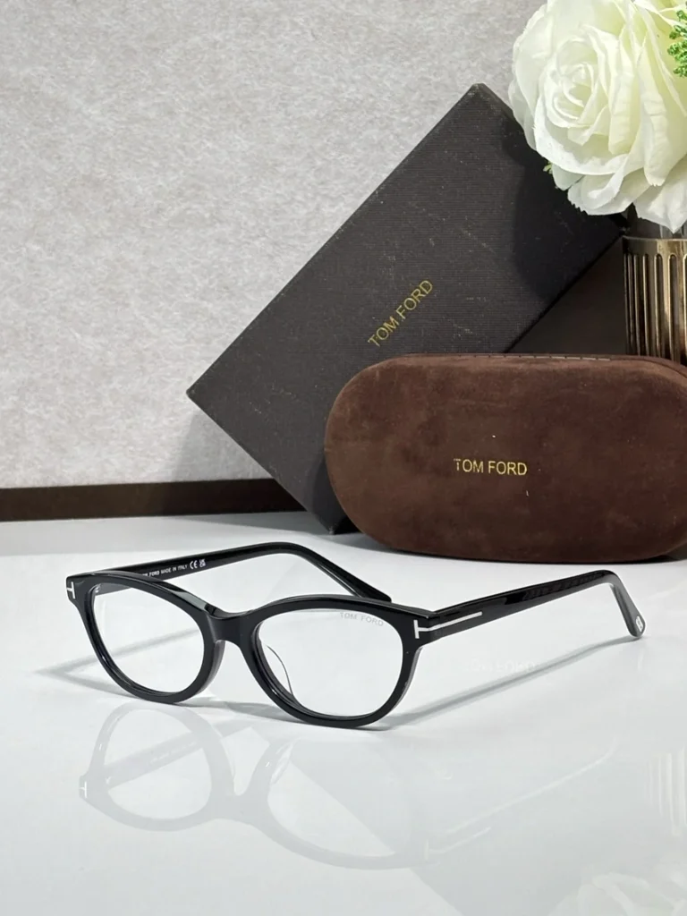 High-Quality Tom Ford TF1310 Optical Frames – Tom Ford Reading Glasses Men | Bulk Distributor