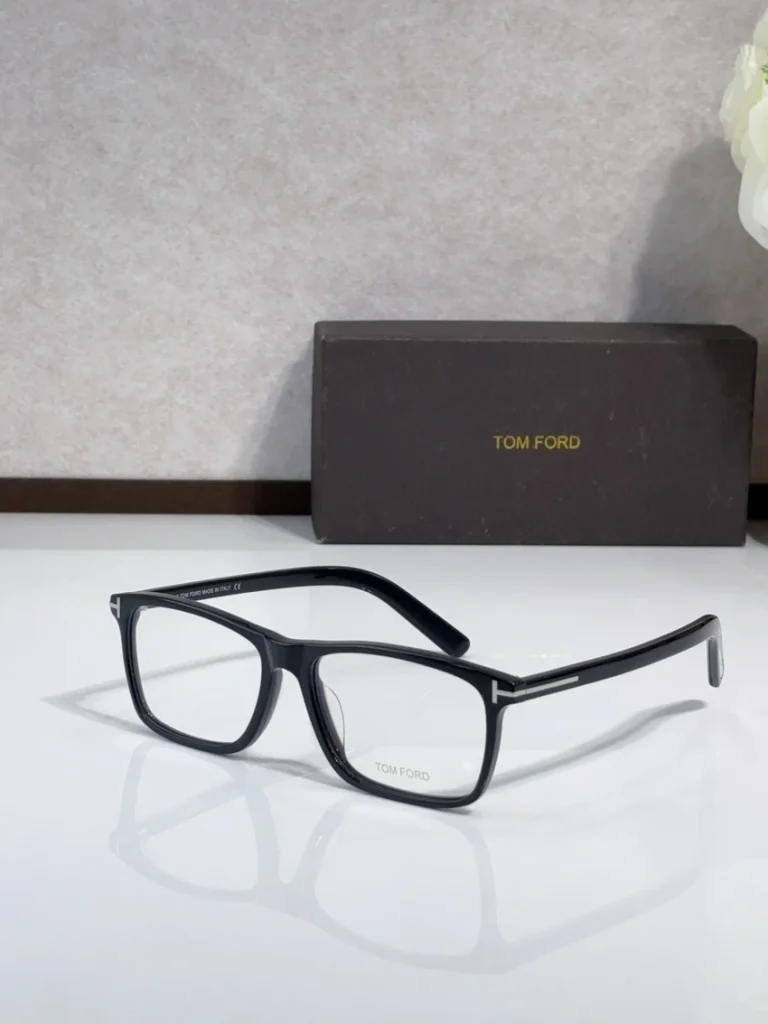 High-Quality Tom Ford TF5681 Prescription Frames – Tom Ford Pilot Eyeglasses | Wholesale Optician Supply