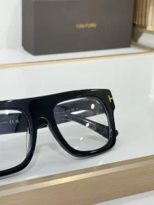 Professional Tom Ford FT0711 Optical Glasses – Tom Ford Tortoise Shell Eyeglasses | Bulk Distributor