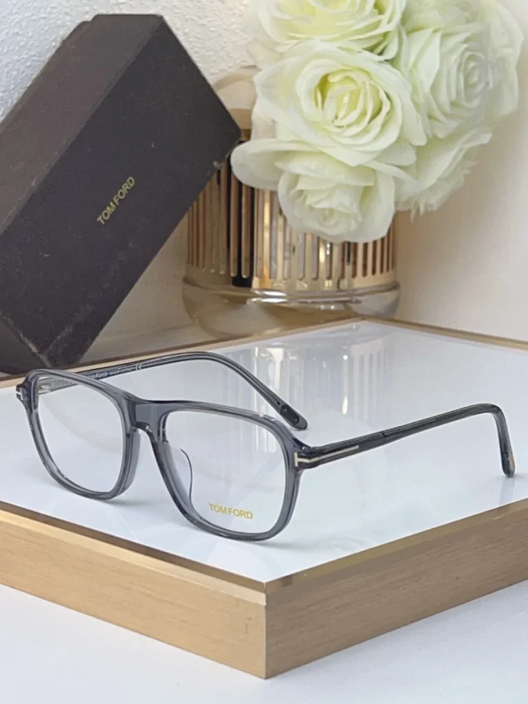 Wholesale Tom Ford TF5806 Optical Glasses – Tom Ford Brown Eyeglasses | B2B Optical Supplier