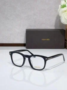 High-Quality Tom Ford TF5870 Optical Glasses – Tom Ford Cat Eye Glasses Frames | Wholesale Optician Supply