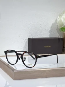 Wholesale Tom Ford TF5924 Eyewear – Tom Ford Square Glasses | Bulk Distributor