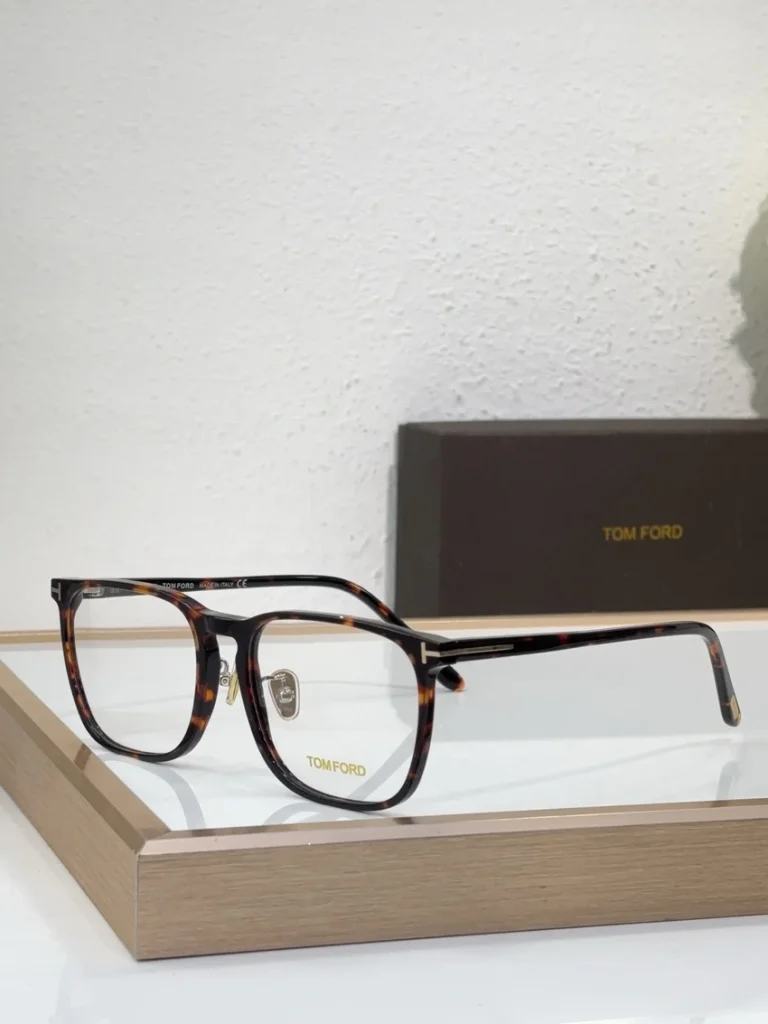 Premium Tom Ford TF5699 Optical Frames – Tom Ford Prescription Glasses Womens | B2B Optical Supplier