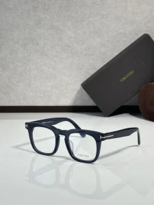 High-Quality Tom Ford TF751 Optical Frames – Tom Ford Glasses Square | B2B Optical Supplier