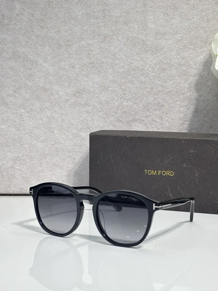 Buy Tom Ford FT0834 Luna Sunglasses Wholesale | Optical Importer