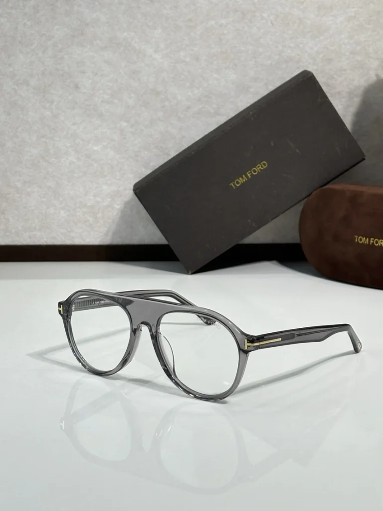High-Quality Tom Ford FT1047 Eyeglasses – Ryan Reynolds Glasses Tom Ford | B2B Optical Supplier