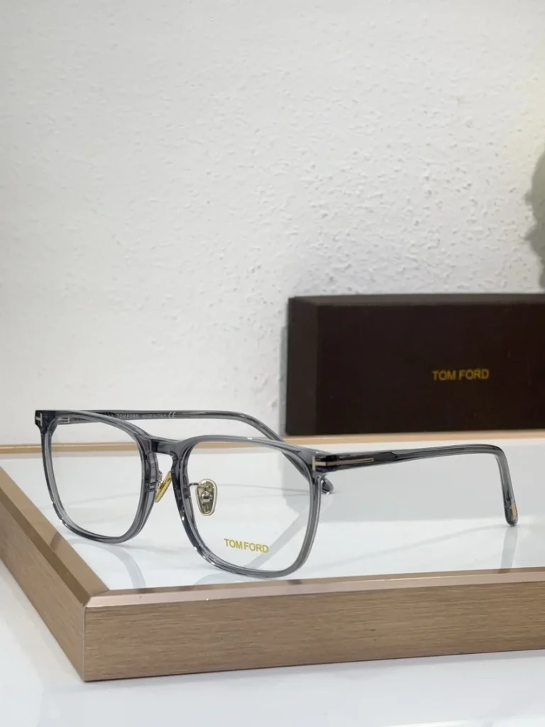 Luxury Tom Ford TF5699 Spectacle Frames – Tom Ford Men Reading Glasses | Bulk Distributor