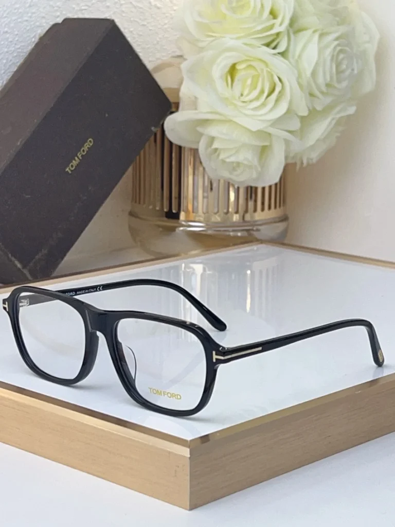 High-Quality Tom Ford TF5806 Spectacle Frames – Tom Ford Designer Glasses | B2B Optical Supplier