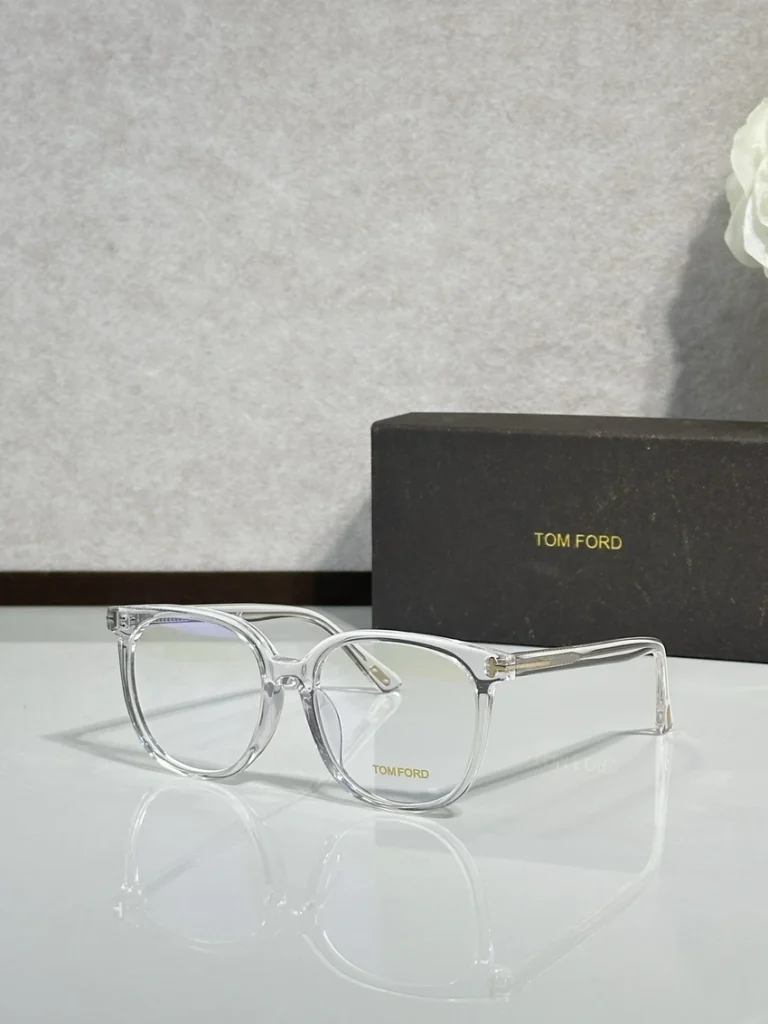 High-Quality Tom Ford TF972 Optical Glasses – Mens Tom Ford Round Glasses | Wholesale Distributor