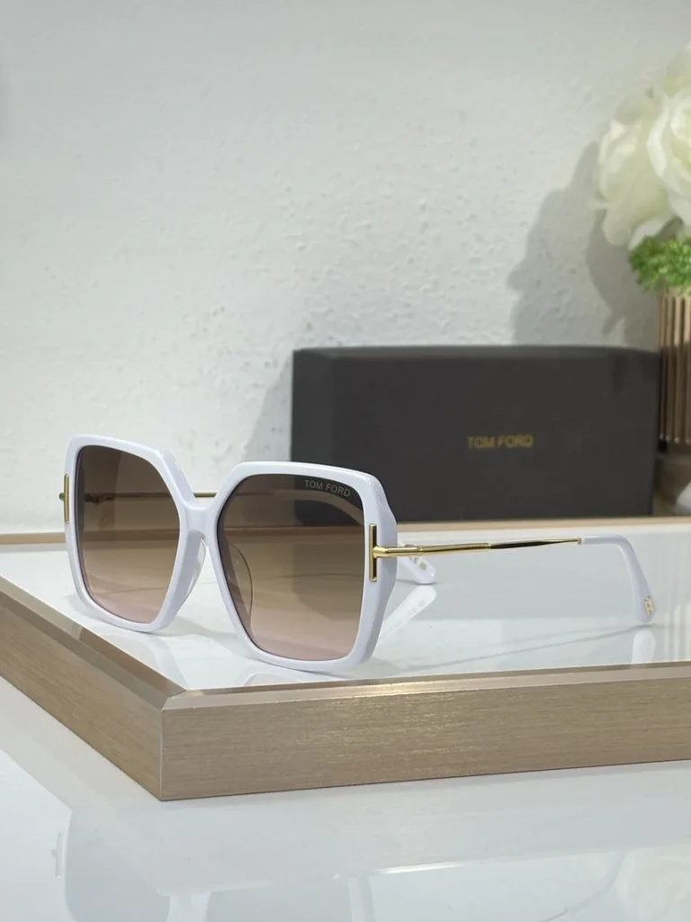 Tom Ford FT1039 Round Sunglasses Wholesale | Optical Retail Supplier