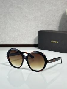 Premium Tom Ford TF1282 Penelope Sunglasses – Wholesale Distributor