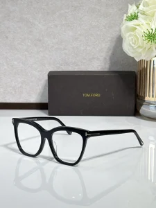 High-Quality Tom Ford FT6042 Eyewear – Tom Ford Blue Light Glasses | Wholesale Optician Supply
