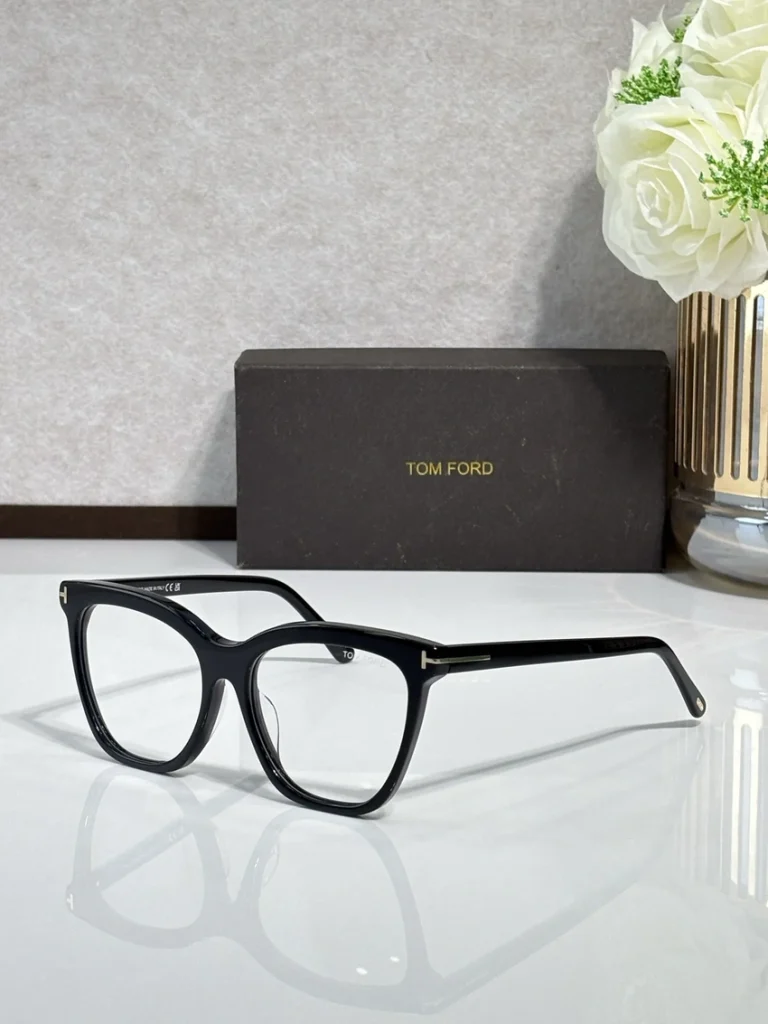 High-Quality Tom Ford FT6042 Eyewear – Tom Ford Blue Light Glasses | Wholesale Optician Supply