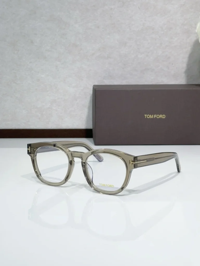 Premium Tom Ford TF0590 Eyewear – Celebrities Wearing Tom Ford Glasses | Wholesale Optician Supply