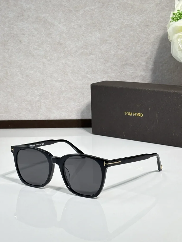 Tom Ford TF6052 Wyatt Cat Eye Sunglasses – Wholesale Optical Frames Supplier