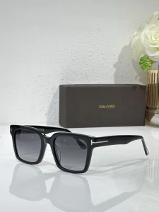 Buy Tom Ford FT1161 Women’s Aviator Sunglasses Wholesale | Optical Importer