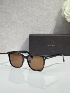 Wholesale Tom Ford TF891 Everett Sunglasses | B2B Optical Distributor