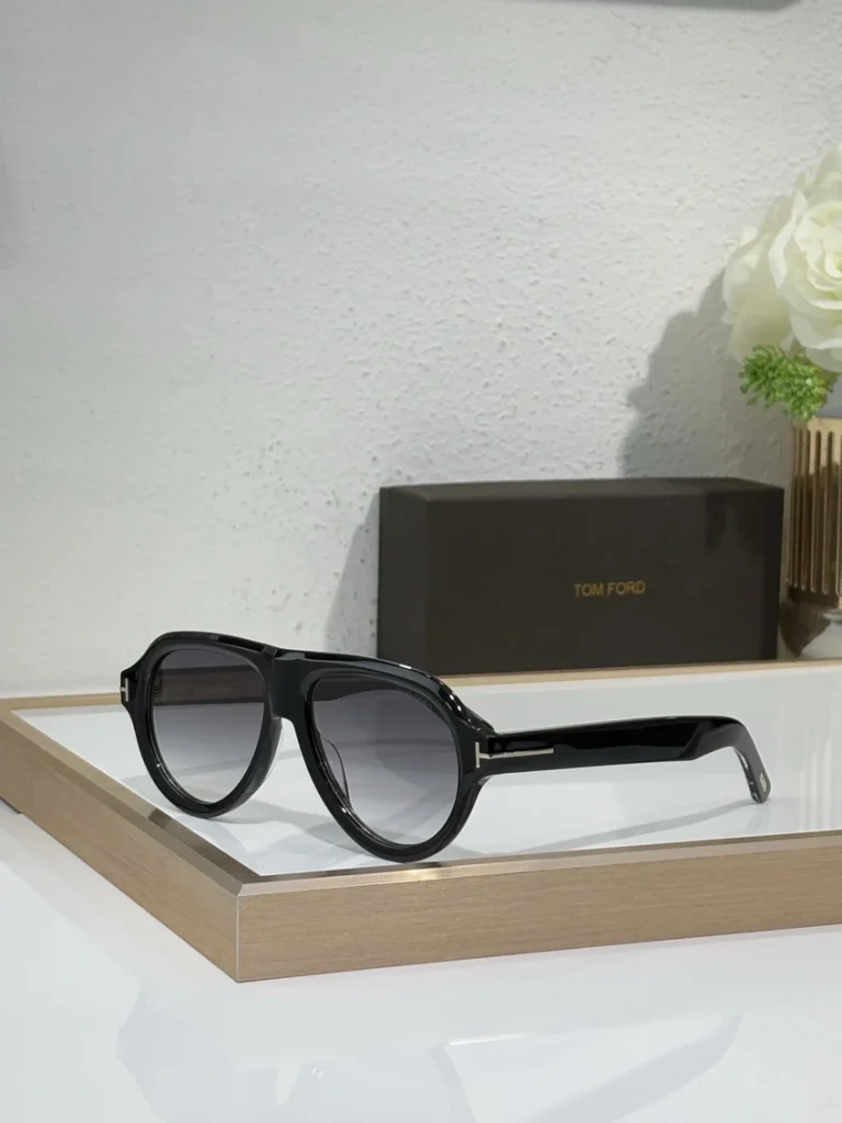 Wholesale Tom Ford FT1225 Cat Sunglasses | B2B Optical Distributor