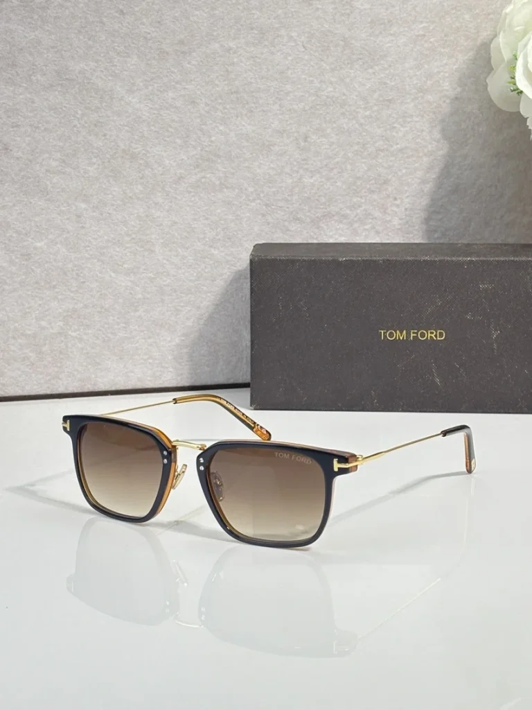 Tom Ford FT1042 Winona Sunglasses for Wholesale | Optical Store Supplier