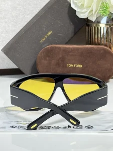 Premium Tom Ford TF1044 Mens Shades – Wholesale Distributor
