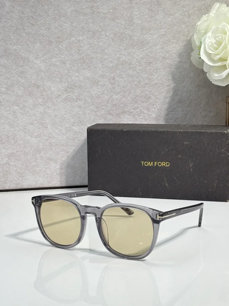 Tom Ford FT0858 Black Aviator Sunglasses – Wholesale Optical Frames Supplier
