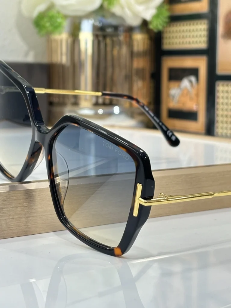 Premium Tom Ford FT1039 Eyewear Pilot Frame Sunglasses – Wholesale Distributor