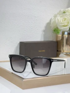 Tom Ford FT1132 Men’s Aviator Sunglasses Wholesale | Optical Retail Supplier