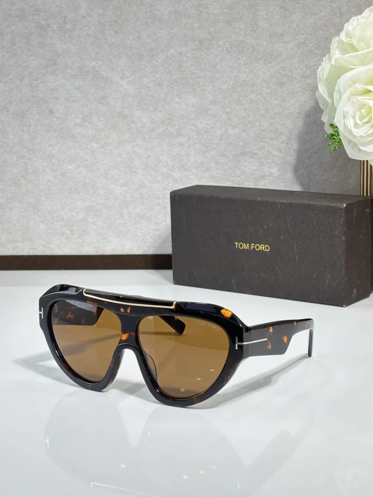 Buy Tom Ford FT1094 Sunglasses Price India Wholesale | Optical Importer